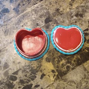 Hand painted small heart trinket box